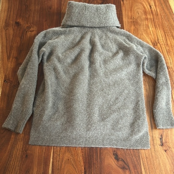 Madewell 100% cashmere optional Turtleneck Sweater - Picture 5 of 8